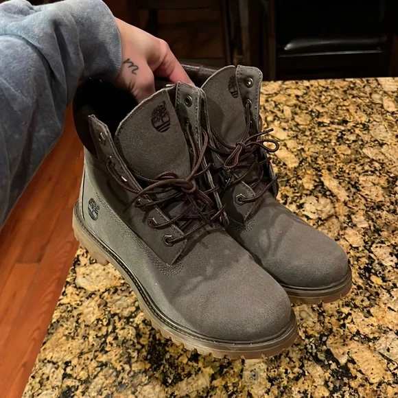 Garnet Furniture Timberland Women's Graceyn Waterproof Tall